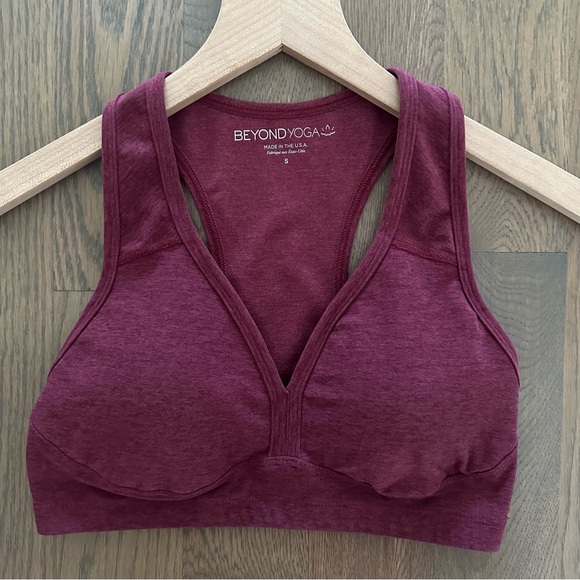 Beyond Yoga Other - Beyond Yoga Lift Your Spirts Sports Bra in Port Wine Ruby Red Purple Size Small